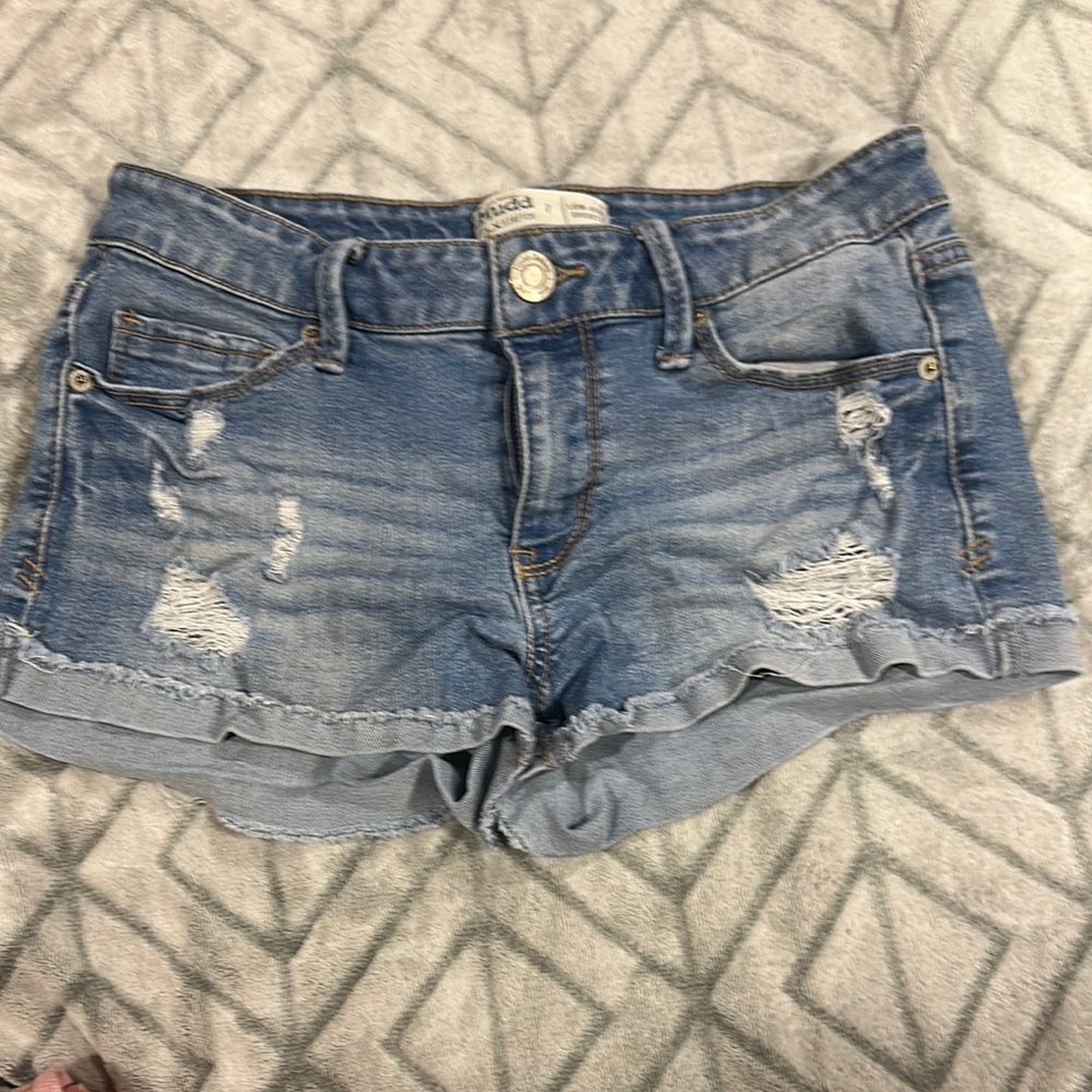 Mudd Blue Jean Shorts Distressed Vintage-Inspired